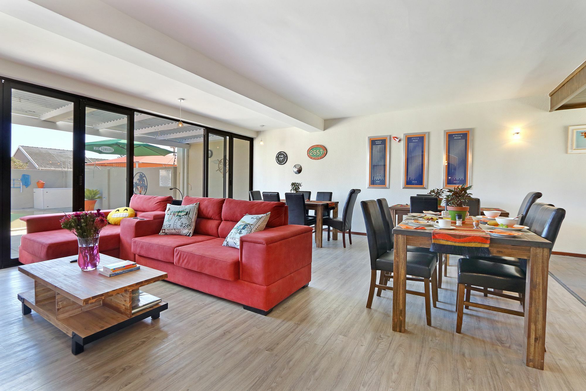 Orange Inn Melkbosstrand Bloubergstrand Exterior photo